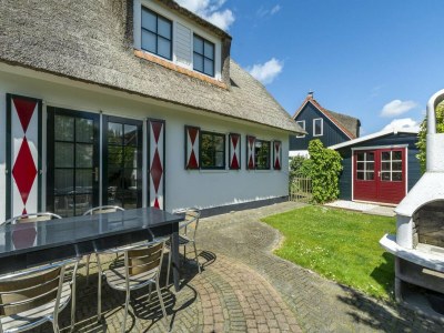 Villa Charming Villa with parasol - Outdoor photo 45