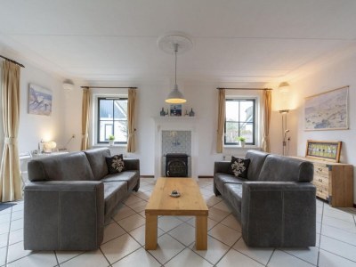 Villa Gracious holiday villa with terrace - Outdoor photo 4