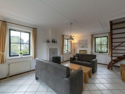 Villa Gracious holiday villa with terrace - Outdoor photo 9