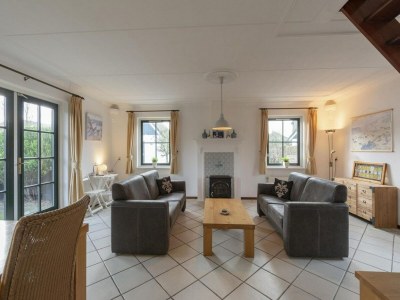 Villa Gracious holiday villa with terrace - Outdoor photo 32