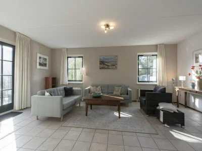 Villa Holiday villa with fenced garden - Outdoor photo 8