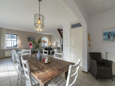 Villa Holiday villa with fenced garden - Outdoor photo 10