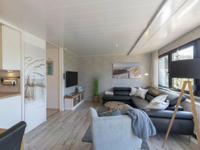 Bungalow Cozy bungalow with garden - Outdoor photo 9