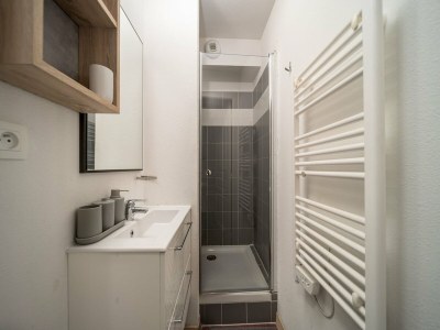 Apartment Apartment in French Alps with Heated Pool - Features photo 11