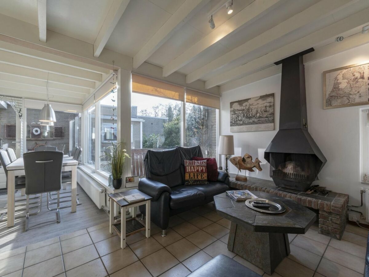 Bungalow Stylish bungalow with garden - Outdoor photo 3