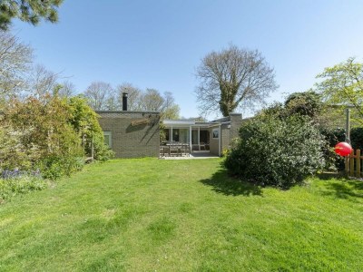 Bungalow Stylish bungalow with garden - Outdoor photo 7