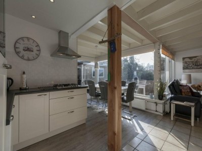 Bungalow Stylish bungalow with garden - Outdoor photo 9