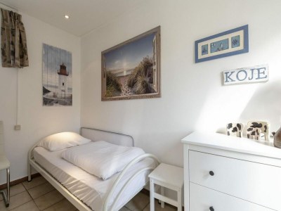 Bungalow Stylish bungalow with garden - Outdoor photo 15