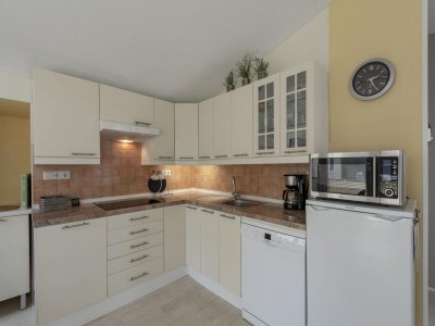 Bungalow Holiday home in Callantsoog with patio - Outdoor photo 10