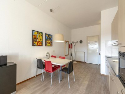 Apartment Gorgeous apartment beachside with garden - Outdoor photo 25