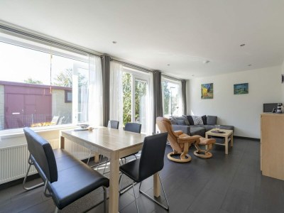 Bungalow Alluring seaside holiday home in Callantsoog - Outdoor photo 11