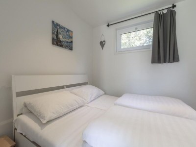 Bungalow Alluring seaside holiday home in Callantsoog - Outdoor photo 14