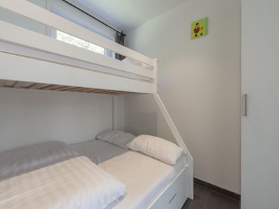 Bungalow Alluring seaside holiday home in Callantsoog - Outdoor photo 15