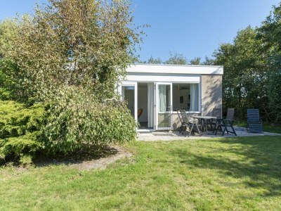 Bungalow Alluring seaside holiday home in Callantsoog - Outdoor photo 21