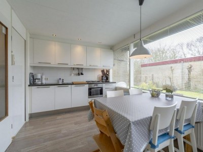 Bungalow Seaside bungalow with terrace - Outdoor photo 6