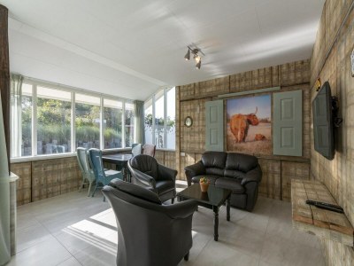 Holiday house Pleasant Holiday home with garden - Outdoor photo 2