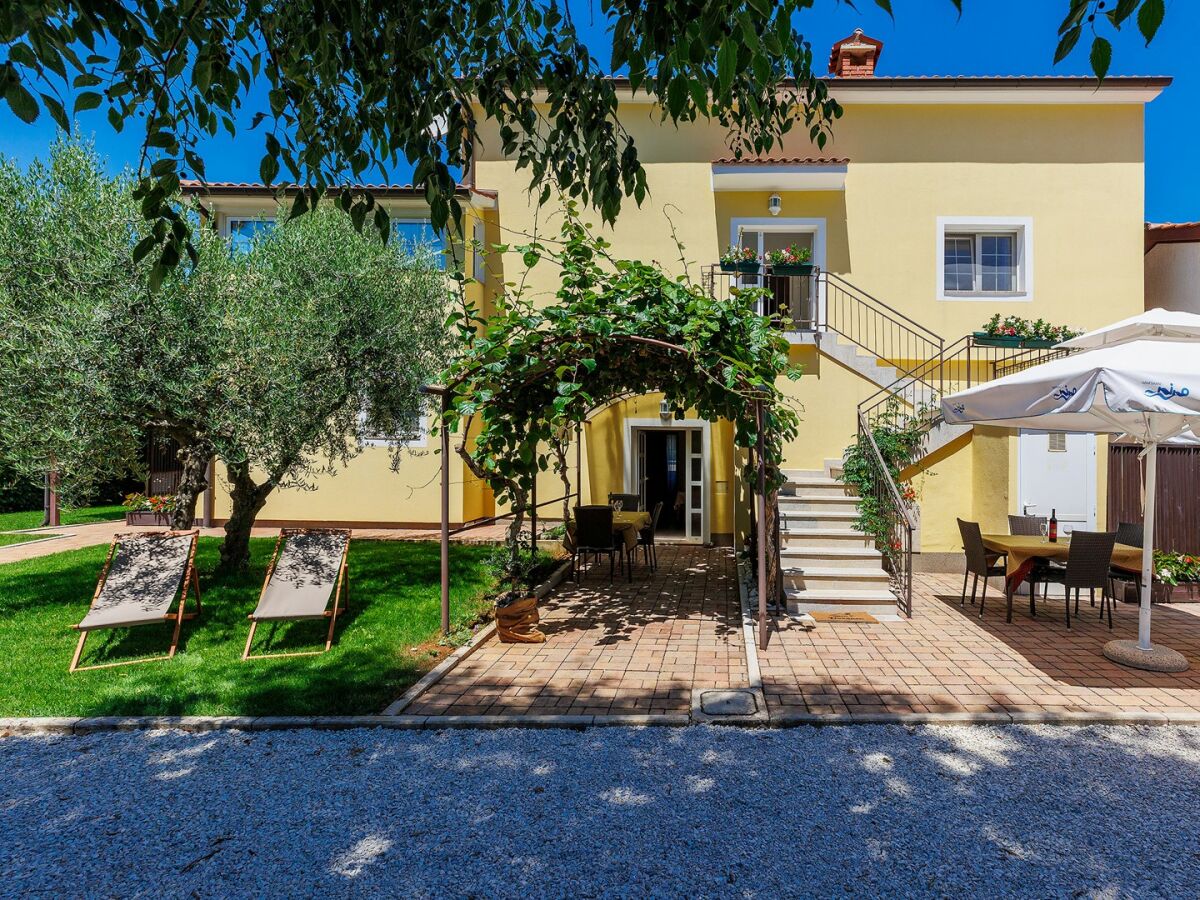 Apartment Nino with Shared Pool - Apartment Nino A2 with Garden View - Outdoor photo 4