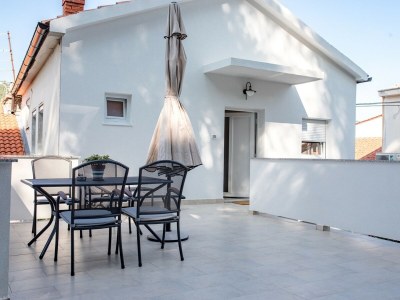 Apartment - Apartment Jadran with Terrace - Outdoor photo 2