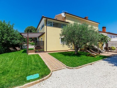 Apartment Nino with Shared Pool - One-Bedroom A4 with Terrace - Outdoor photo 3