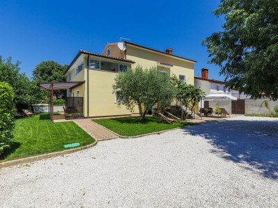 Apartment Nino with Shared Pool - One-Bedroom A1 with Balcony - Outdoor photo 4