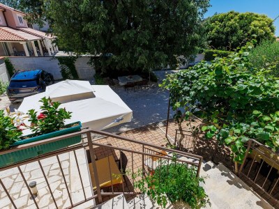 Apartment Nino with Shared Pool - One-Bedroom A1 with Balcony - Outdoor photo 8