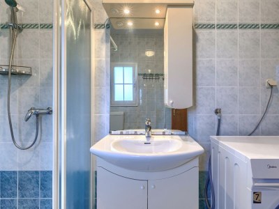 Apartment Nino with Shared Pool - One-Bedroom A1 with Balcony - Features photo 21