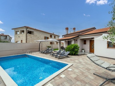Villa - Villa Ajlin with Private Pool - Outdoor photo 5
