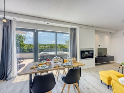 Apartment - App Ana with Shared Pool and Jacuzzi - Features photo 10