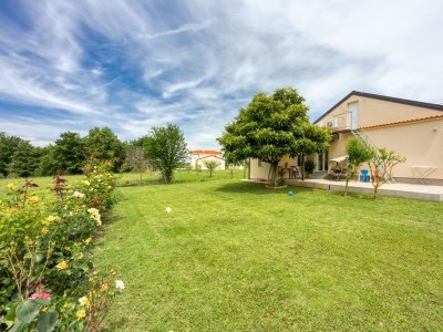 Holiday house - Cottage My Peace in Sveti Lovrec - Holiday house