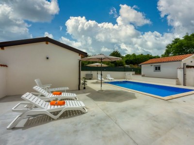 Holiday house - Casa Ina with Private Pool - Outdoor photo 5