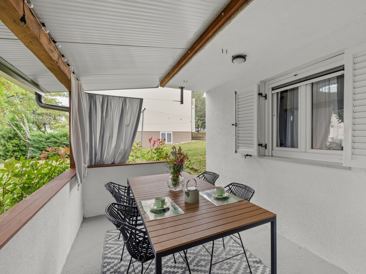 Apartment - Liam - Outdoor photo 2