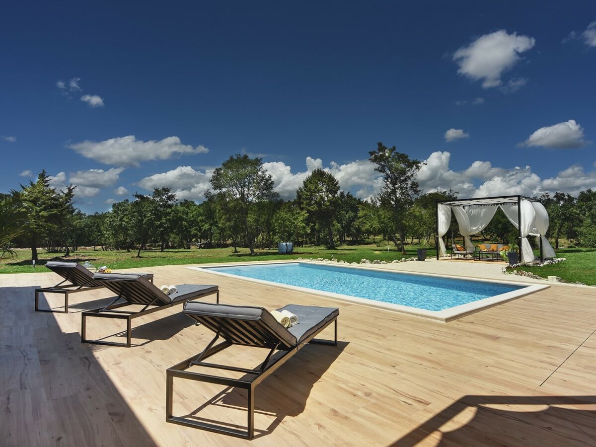 Villa - Villa Radola with Heated Pool - Outdoor photo 4