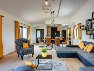 Villa - Villa Radola with Heated Pool - Features photo 15