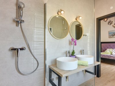 Villa - Villa Radola with Heated Pool - Features photo 28