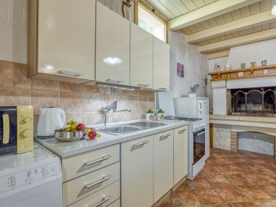 Apartment Haus Diana - Two-Bedroom Apartment A2 - Features photo 14