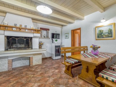 Apartment Haus Diana - Two-Bedroom Apartment A2 - Features photo 21