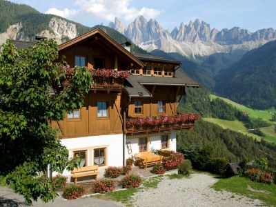 Apartment Chalet in Funes Valley with Dolomites Views - Outdoor photo 8