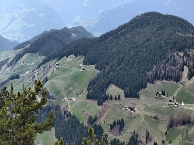 Apartment Chalet in Funes Valley with Dolomites Views - Environment photo 17