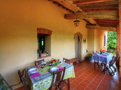 Farmhouse Cottage in Tuscany with patio - Outdoor photo 13