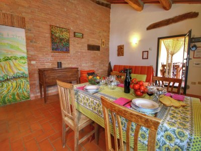 Farmhouse Cottage in Tuscany with patio - Features photo 21