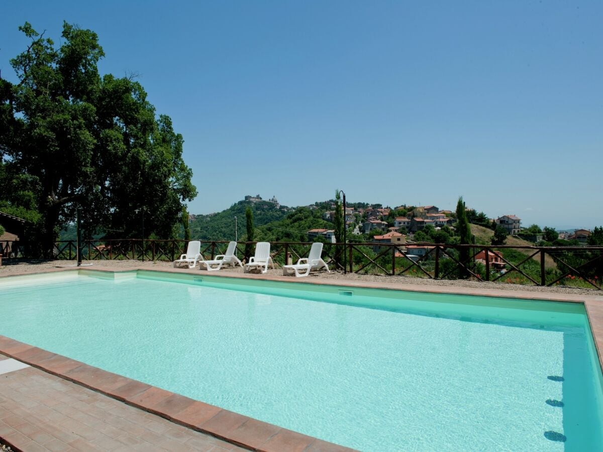 Farmhouse Bauernhaus in Lazio mit Blick auf Bolsena - Outdoor photo 2