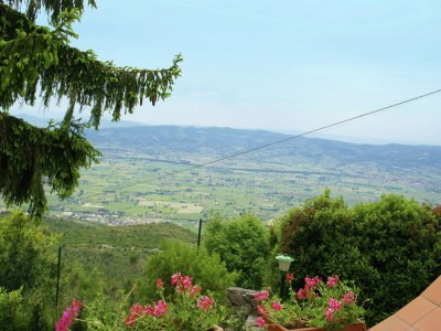 Apartment Holiday Home in Umbria with Panoramic Views - Outdoor photo 2