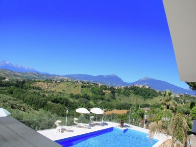 Villa Villa in Case Alte with Heated Pool & Spa - Outdoor photo 15