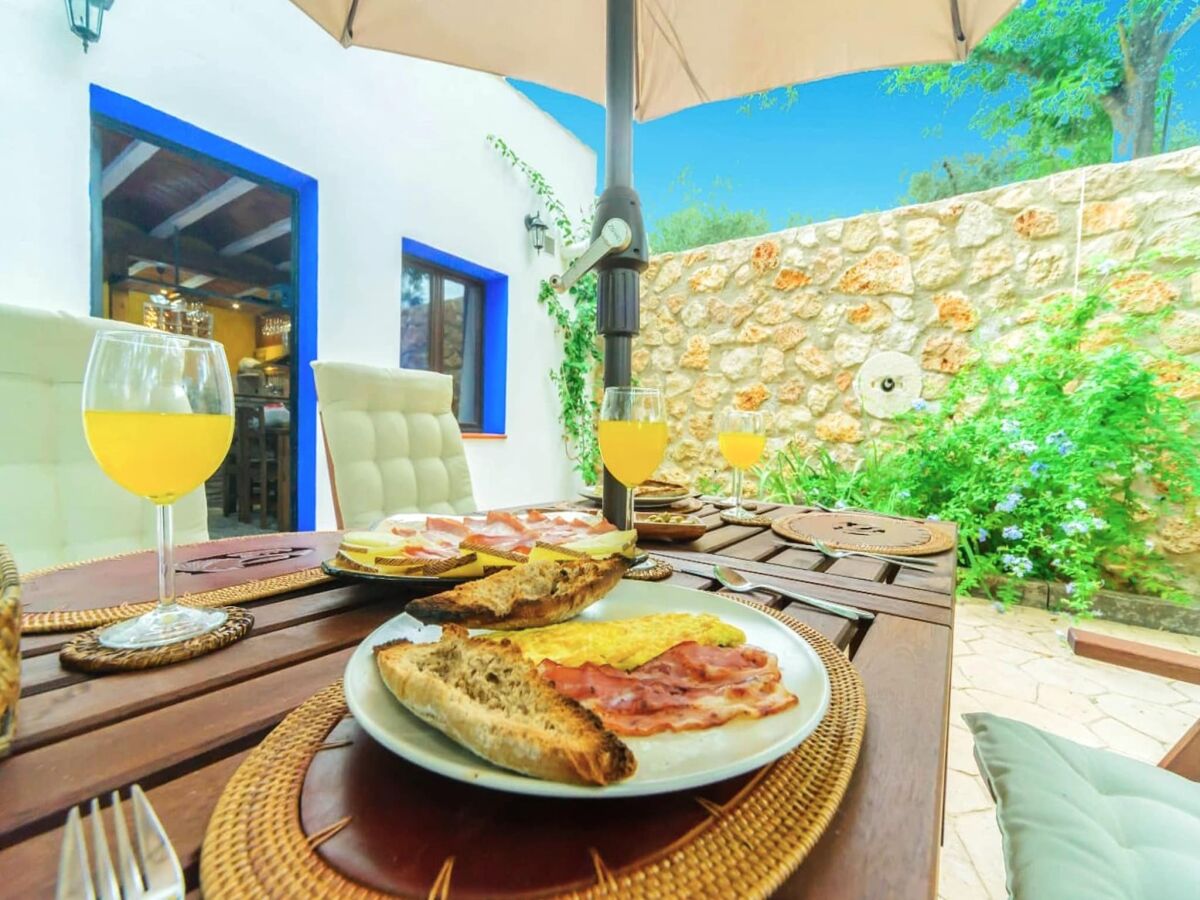 Holiday house Holiday home in Carcabuey with private pool - Outdoor photo 3