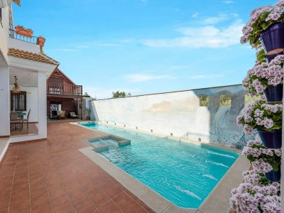 Holiday house Holiday home in Córdoba with Swimming pool in Moriles - Holiday house