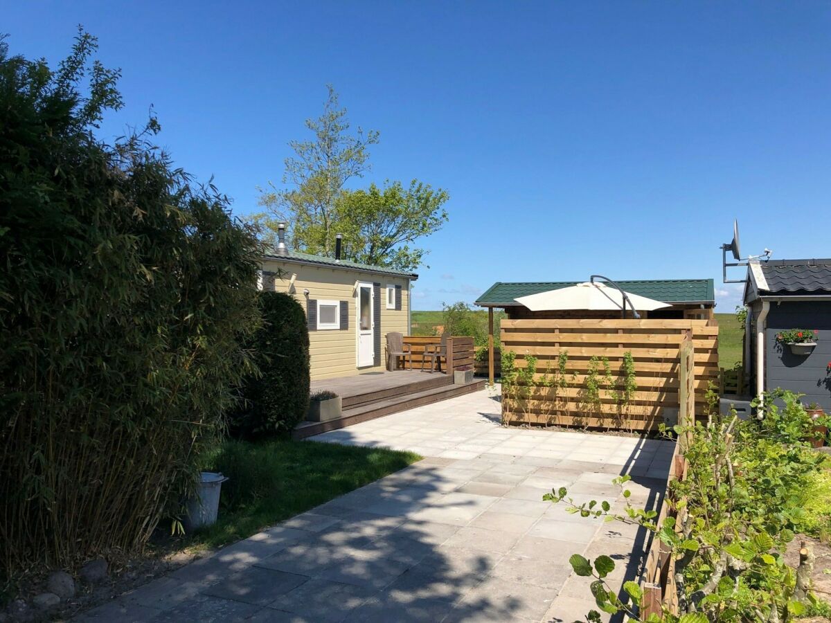 Holiday park Chalet in Wiringherlant am Meer für 4 Von Belvilla - Outdoor photo 4