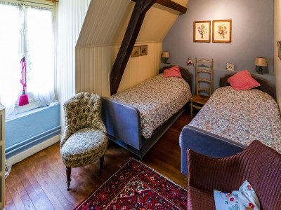 Castle Schönes Schloss in Le Veurdre mit privatem Pool - Features photo 18