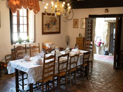 Castle Schönes Schloss in Le Veurdre mit privatem Pool - Features photo 24