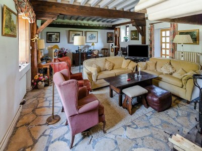 Castle Schönes Schloss in Le Veurdre mit privatem Pool - Features photo 37