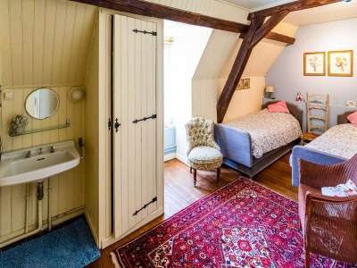 Castle Schönes Schloss in Le Veurdre mit privatem Pool - Features photo 38